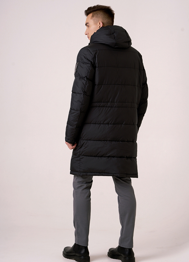 Зимний пуховик удлиненный с капюшоном модель № 0992 в кредит