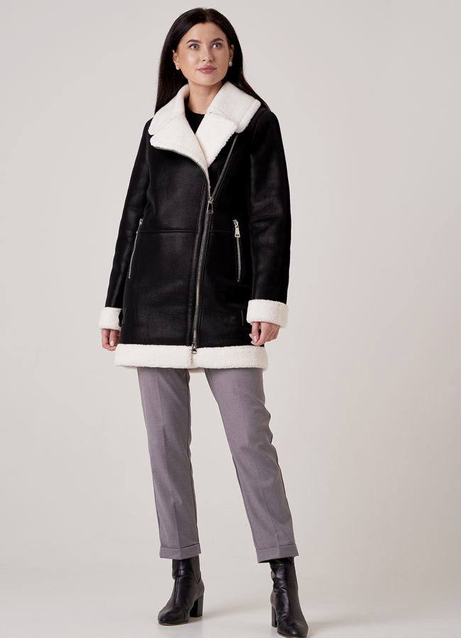 Удлиненная дубленка авиатор черного цвета модель № 18812 меха малина