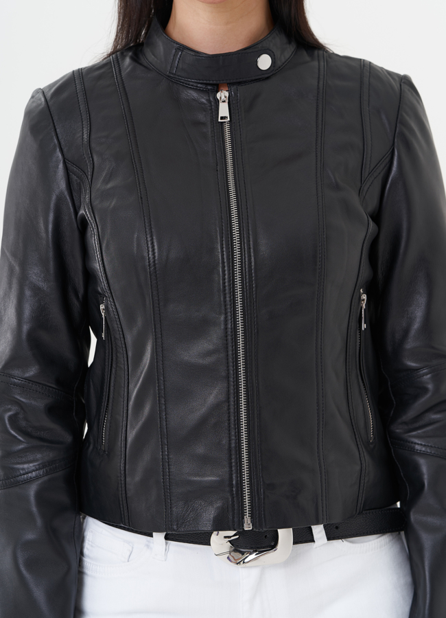 Женская куртка  Женская куртка