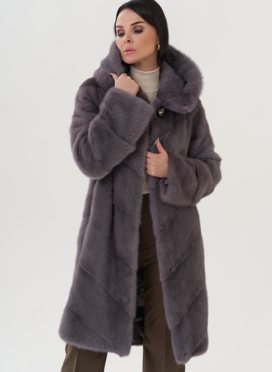 Шуба из норки с капюшоном 