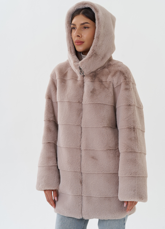 Женское пальто из эко меха с капюшоном модель № 27744 универмаг малина
