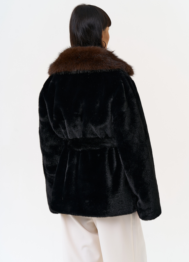 Женская шуба из эко меха с английским воротником модель № 31267 в кредит Женская шуба из эко меха с английским воротником модель № 31267 в кредит