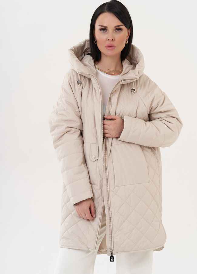 Пуховик с капюшоном бежевого цвета модель № 26983 в рассрочку