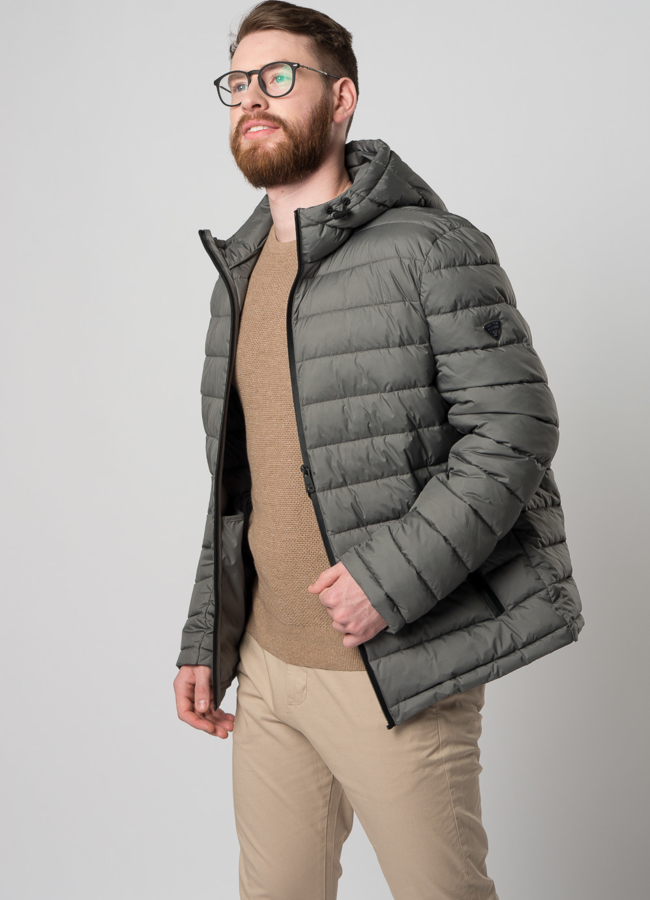 Мужская утепленная куртка с капюшоном модель № M9033 меха малина