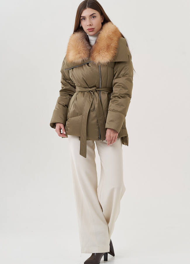 Укороченный женский пуховик с лисой модель № 25728 универмаг малина