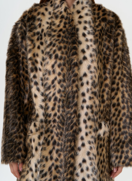 Женская шуба из эко меха с анималистическим принтом Женская шуба из эко меха с анималистическим принтом