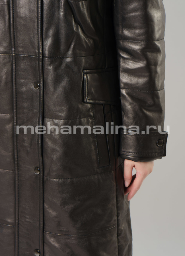 Приталенный кожаный пуховик на молнии с воротником модель № 916 универмаг малина