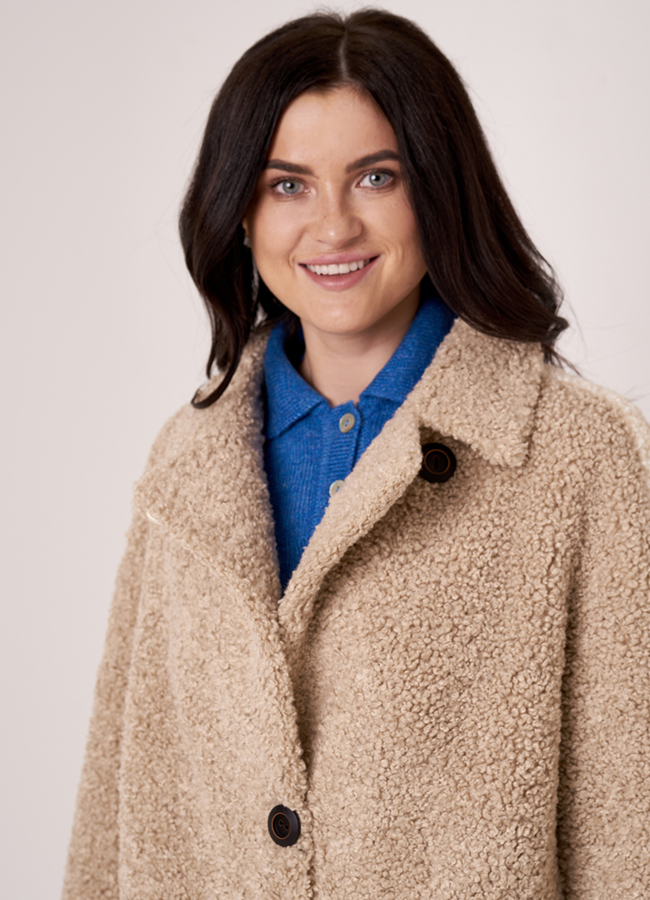 Шуба из шерсти бежевого цвета  модель № 10223 универмаг малина