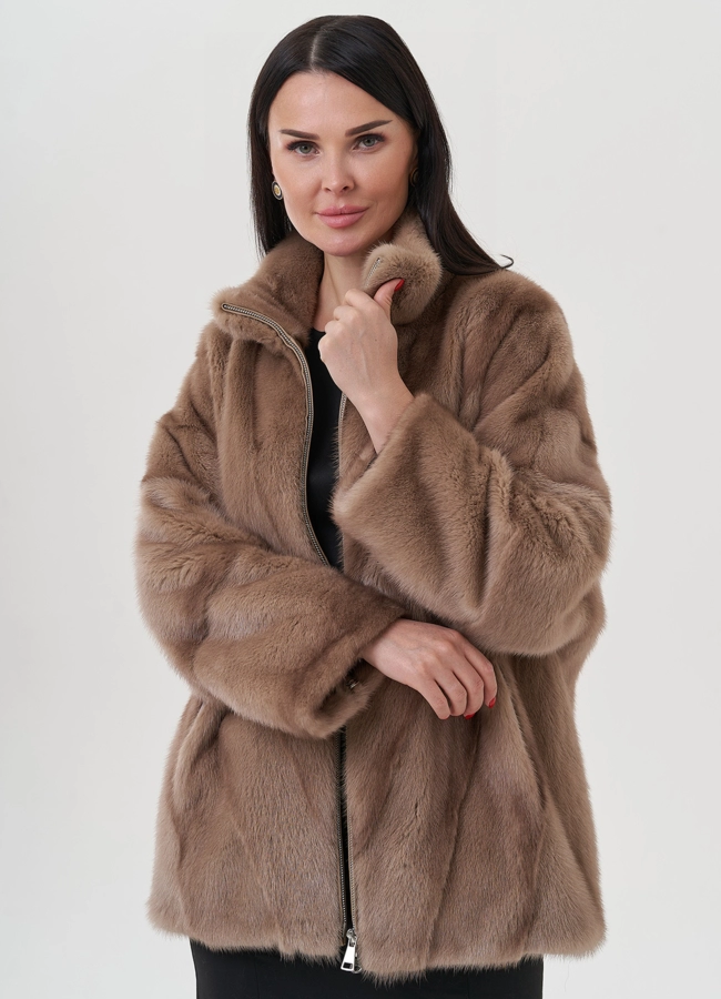 Короткая  шуба из норки  модель № 82452 универмаг малина