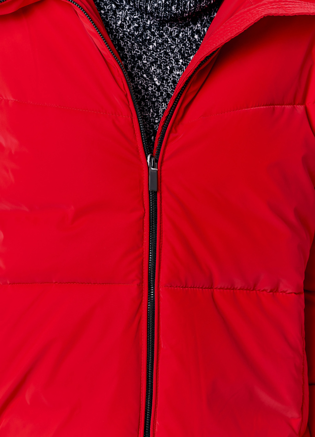 Пуховик красного цвета с воротником стойкой модель № 21896 универмаг малина