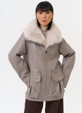 Удлиненная куртка из эко кожи с воротником из эко меха Удлиненная куртка из эко кожи с воротником из эко меха