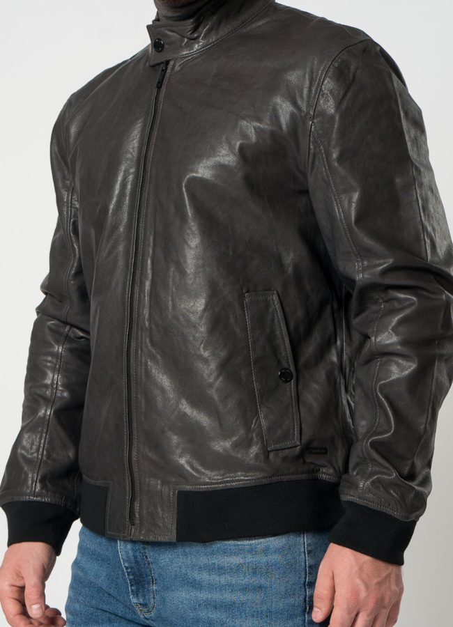 Мужской бомбер из натуральной кожи в сером цвете модель № 21587 универмаг малина