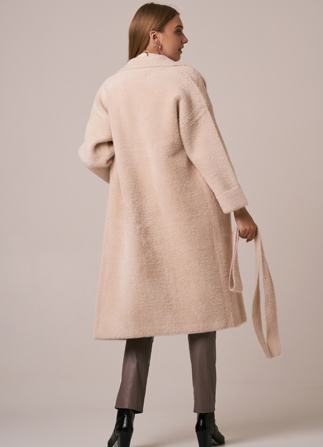 фото Светлый кардиган на поясе модель № 17956