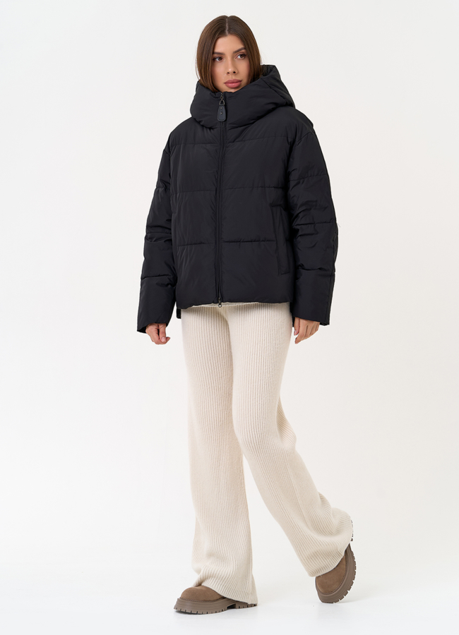 Женский пуховик черного цвета с капюшоном модель № 31586 в рассрочку Женский пуховик черного цвета с капюшоном модель № 31586 в рассрочку