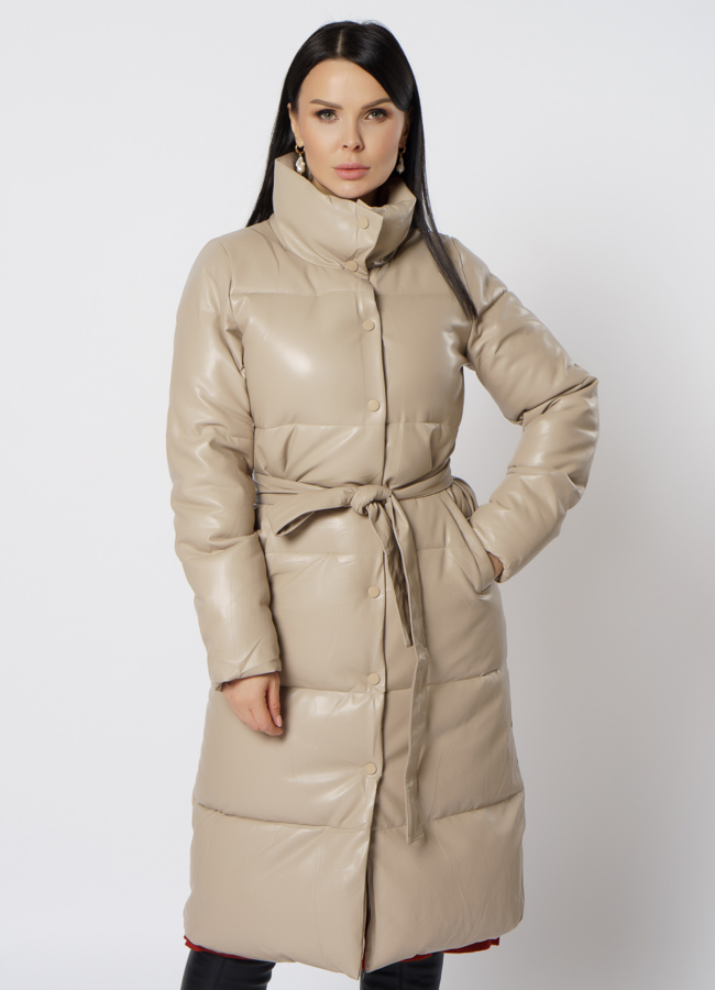 фото Пальто из эко кожи в бежевом цвете модель № 21713