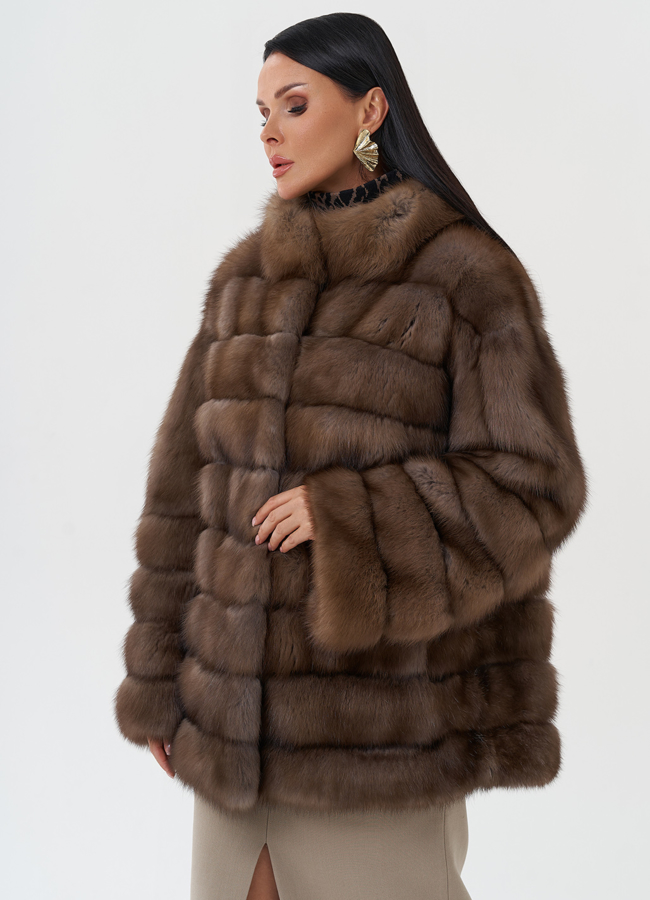 Оверсайз шуба из меха куницы модель № 28085 универмаг малина