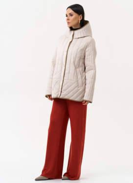 Женская утепленная куртка с капюшоном