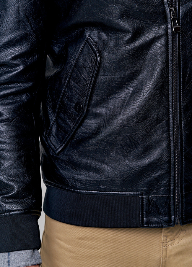 Мужская куртка из эко кожи с капюшоном модель № 1300 универмаг малина