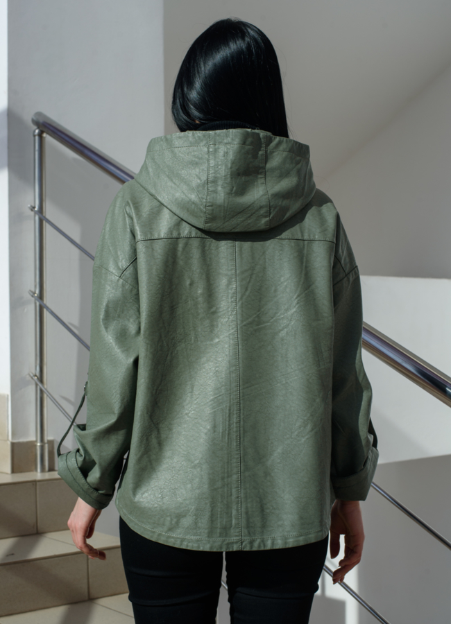 Куртка из эко кожи с капюшоном  модель № 22456 универмаг малина