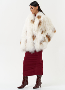 Женская шуба из меха ламы Женская шуба из меха ламы