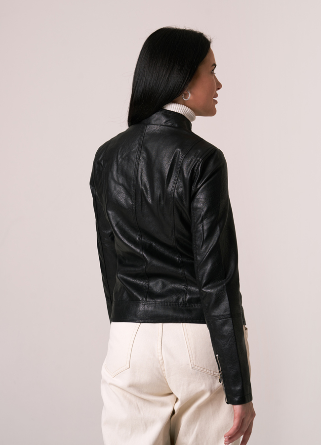 Кожаная куртка на молнии в черном цвете модель № 03 в рассрочку