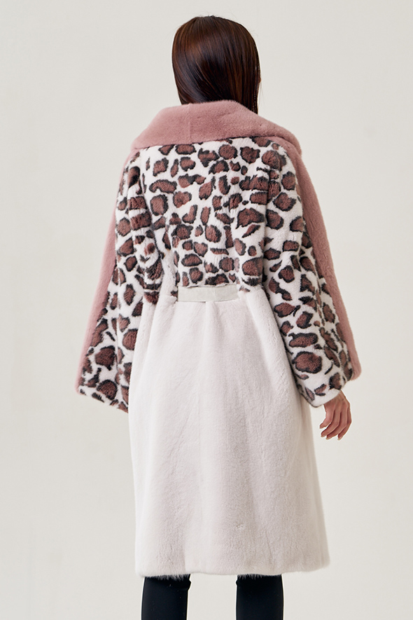 Женская шуба из скандинавской норки с принтом леопард модель № 23080 в кредит