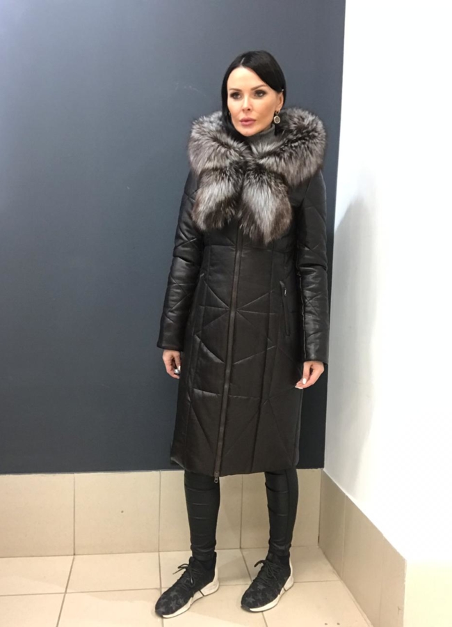 Пуховик из эко кожи с меховой отделкой  модель № 6160 меха малина