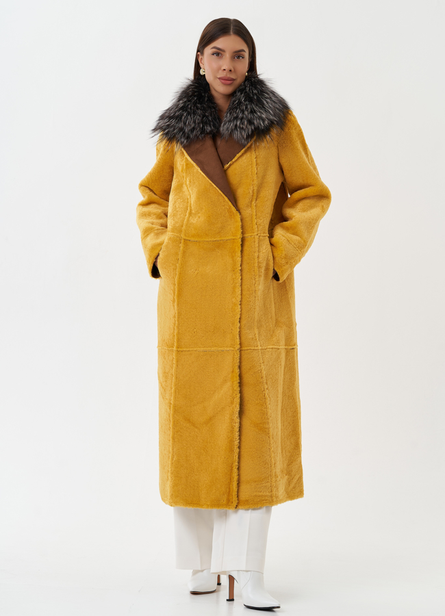 Двухсторонняя эко дубленка с мехом енота модель № 28561 универмаг малина