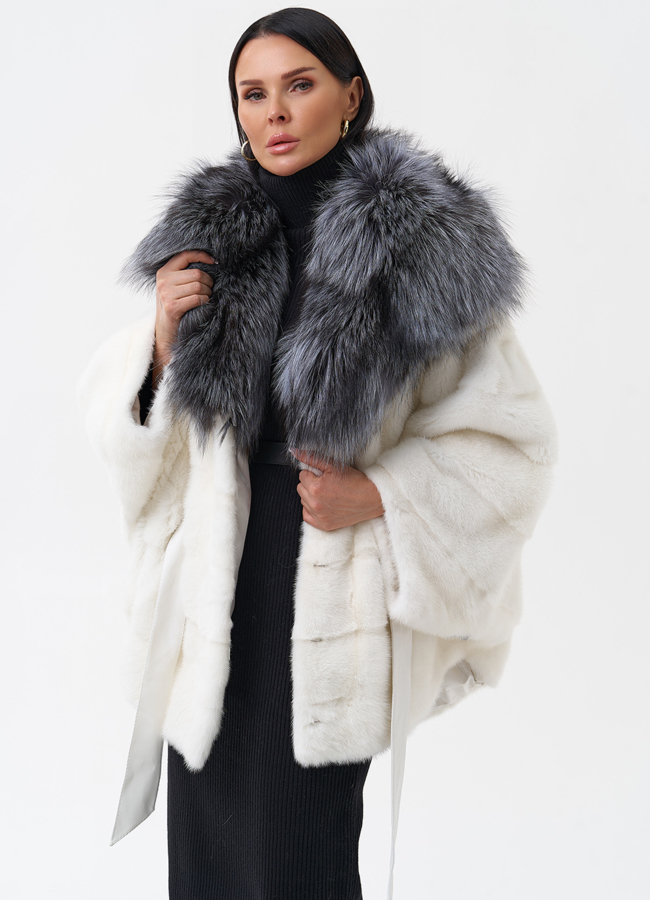 Белая норковая шуба с капюшоном из чернобурки модель № 29262 универмаг малина