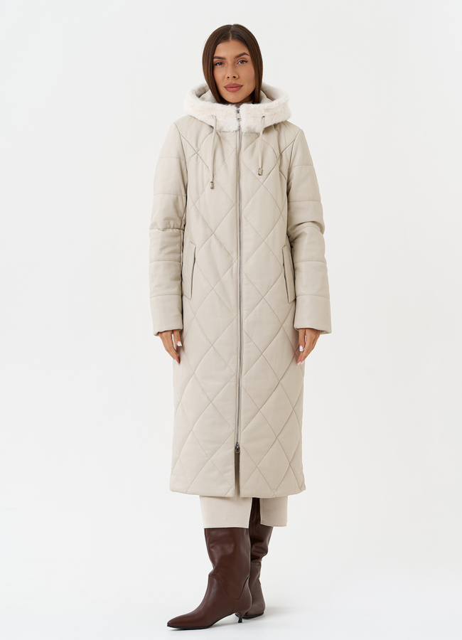 Женский стеганый пуховик из эко кожи с капюшоном модель № 27731 меха малина