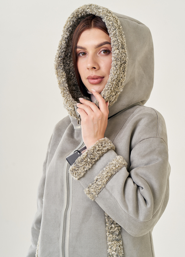 Женская дубленка из эко кожи с капюшоном светло-зеленого цвета модель № 23068 универмаг малина