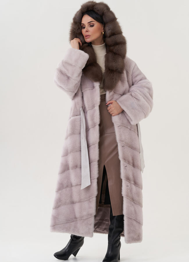 Шуба из норки с капюшоном из куницы  модель № 25813 универмаг малина