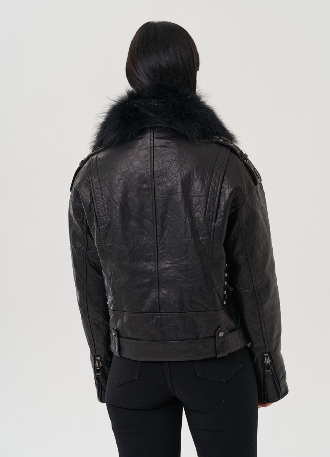 Женская куртка из натуральной кожи с отделкой из меха песца модель № 25372 в кредит