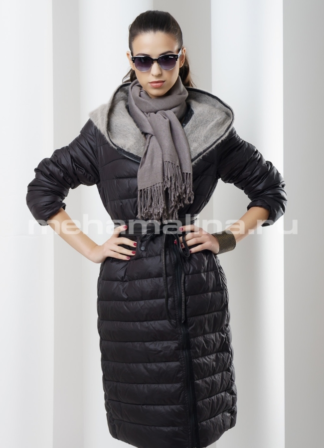 Пуховик с капюшоном модель № П-69 меха малина