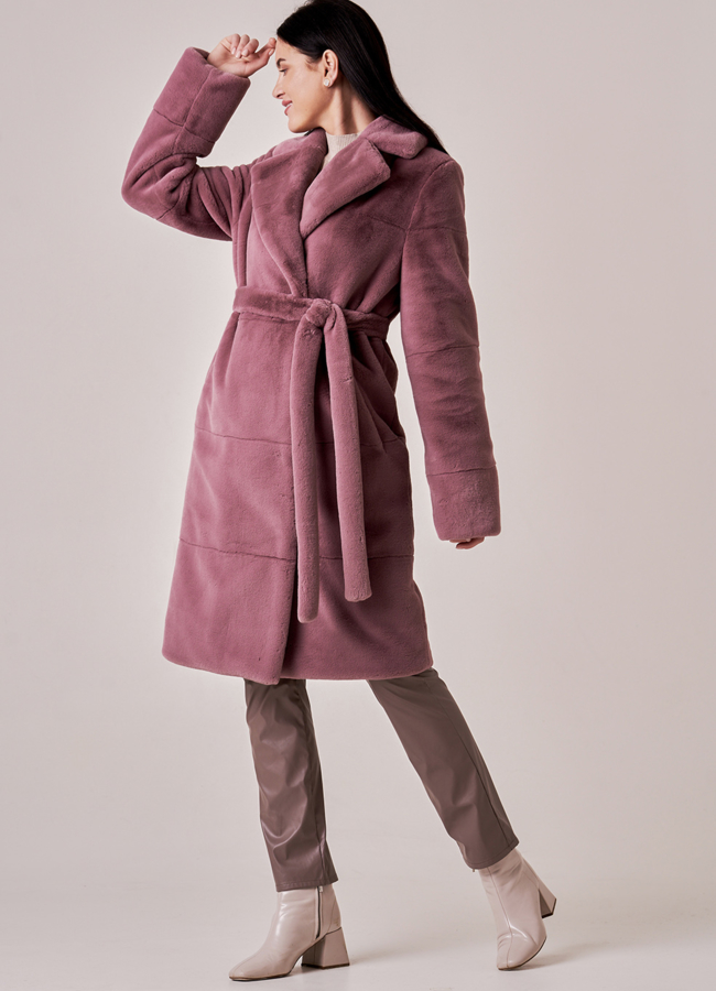 Шуба из искусственного меха розового цвета модель № 933 в рассрочку