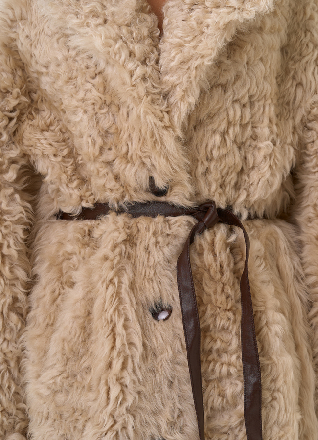 Женская двухсторонняя дубленка с декоративным поясом модель № 31620 универмаг малина Женская двухсторонняя дубленка с декоративным поясом модель № 31620 универмаг малина