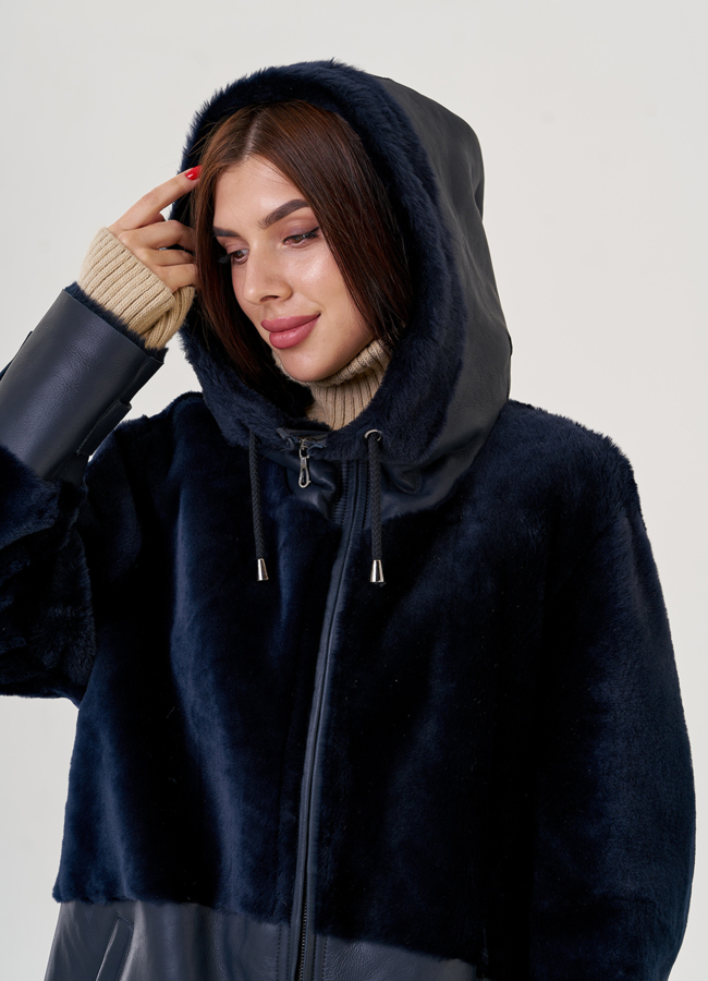 Дубленка из натуральной кожи синего цвета модель № 23290 универмаг малина
