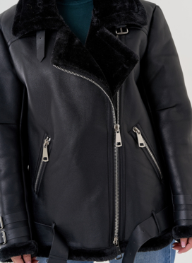 Женская дубленка пилот из эко кожи черно цвета 