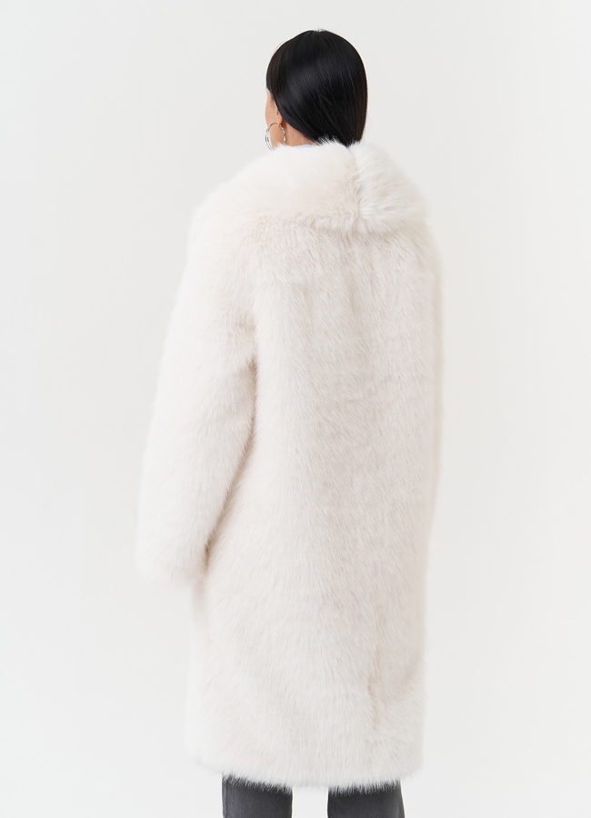 Женская шуба из эко меха модель № 28688 универмаг малина