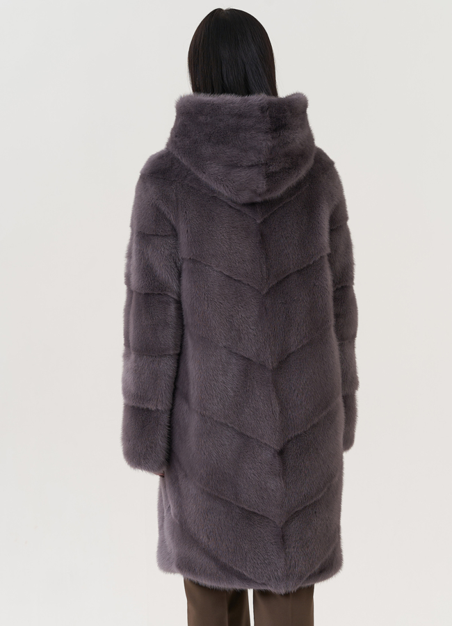 Шуба из норки с капюшоном  модель № 25607 в кредит