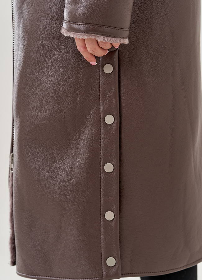 Женская дубленка из искусственной кожи  модель № 79496 универмаг малина