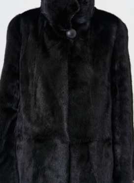 Длинная шуба с воротником стойкой