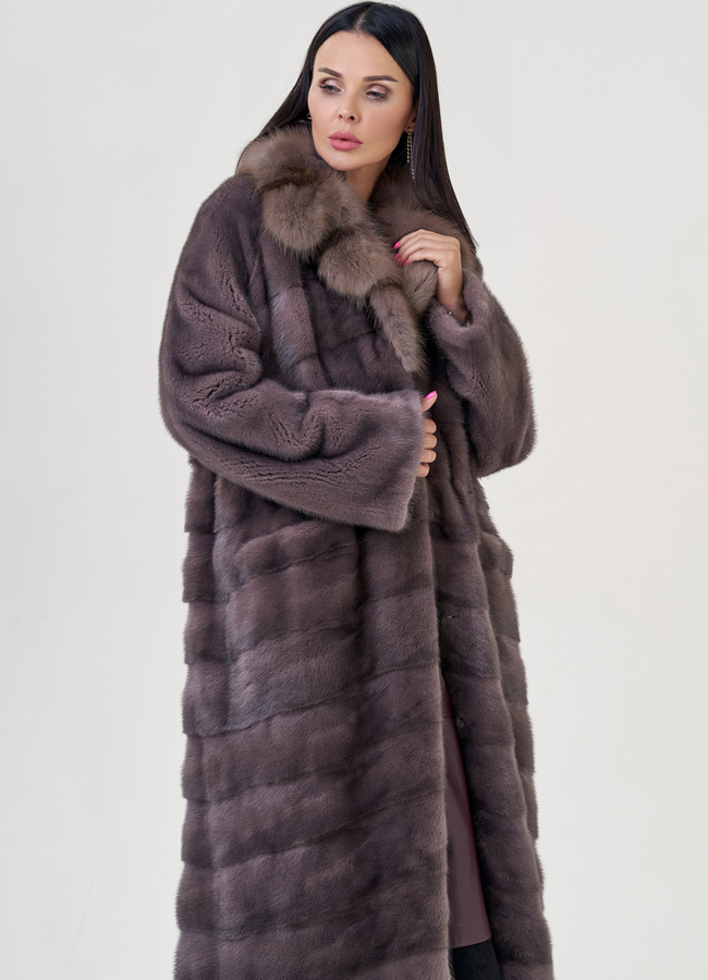Шуба из норки с английским воротником модель № 76944 меха малина