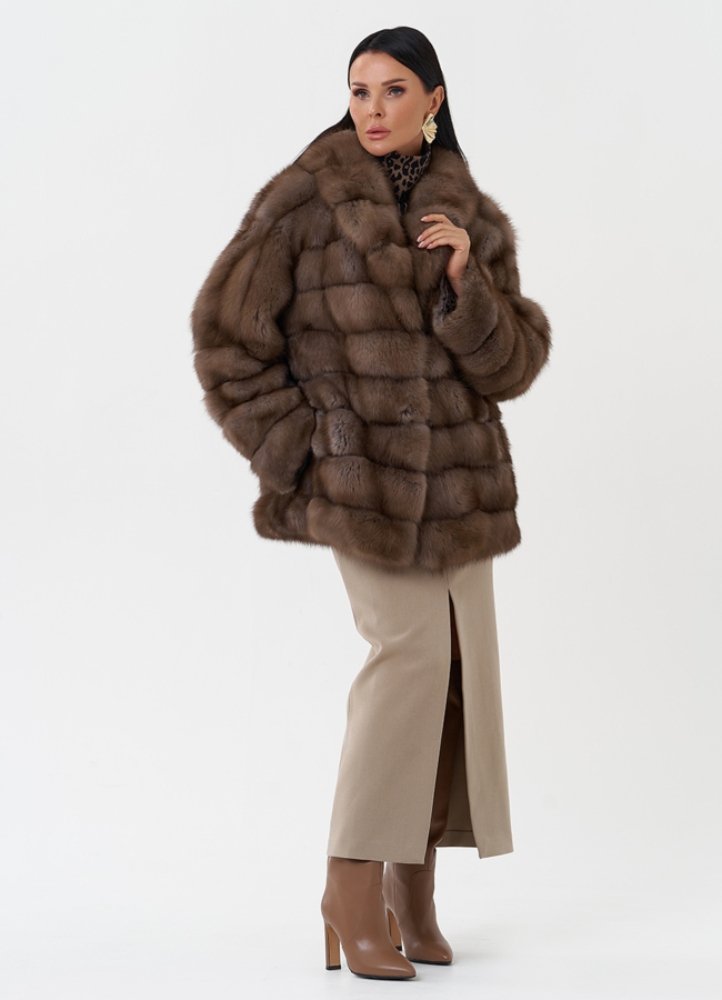 Женская оверсайз шуба из меха куницы модель № 26037 в кредит
