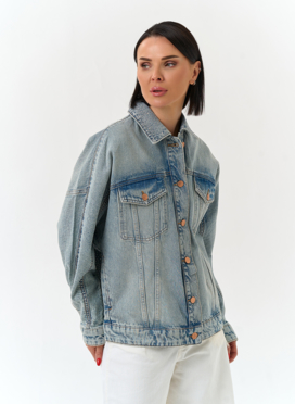 Женская джинсовая куртка со стразами