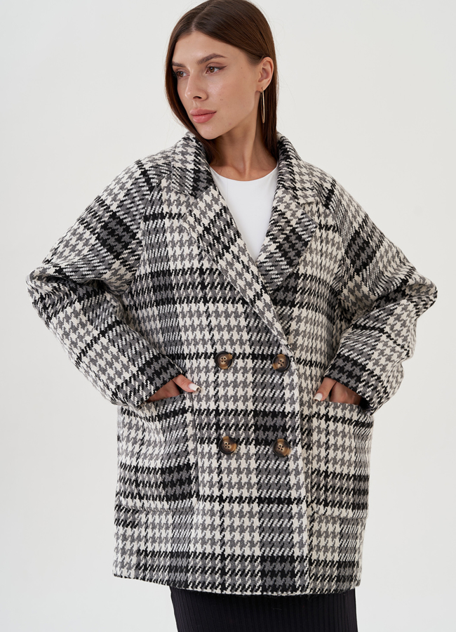 Пальто женское двубортное с английским воротником модель № 81425 меха малина Пальто женское двубортное с английским воротником модель № 81425 меха малина