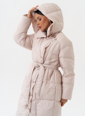 Женский пуховик с капюшоном 