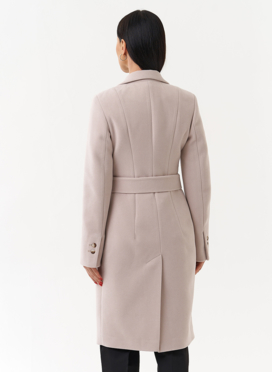 Женское двубортное пальто с поясом