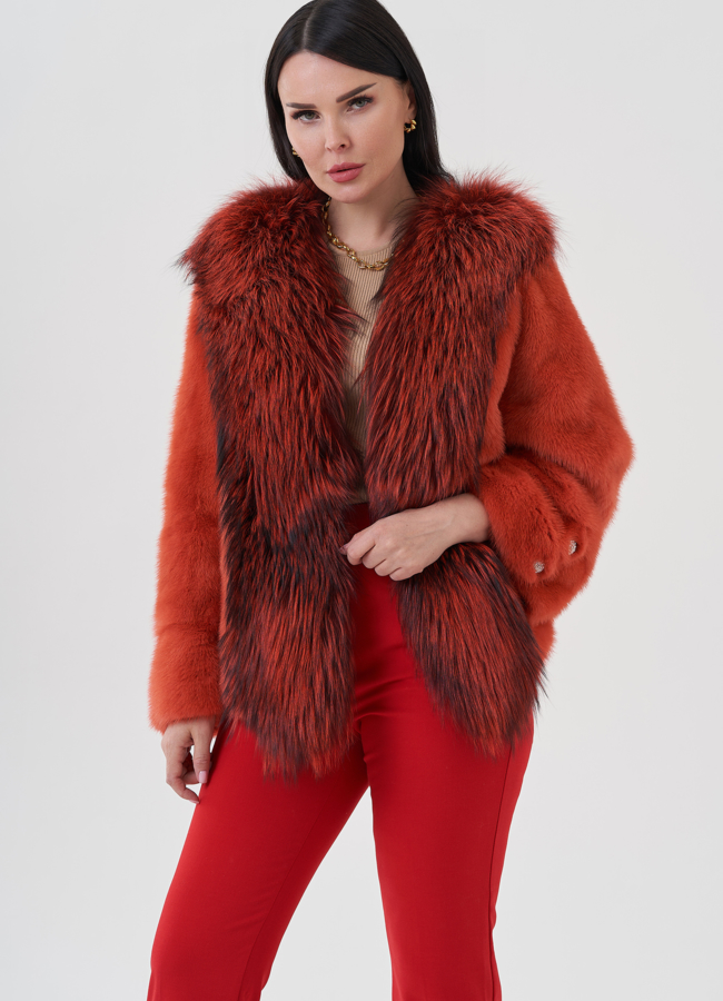 Женская норковая шуба  модель № 24660 универмаг малина