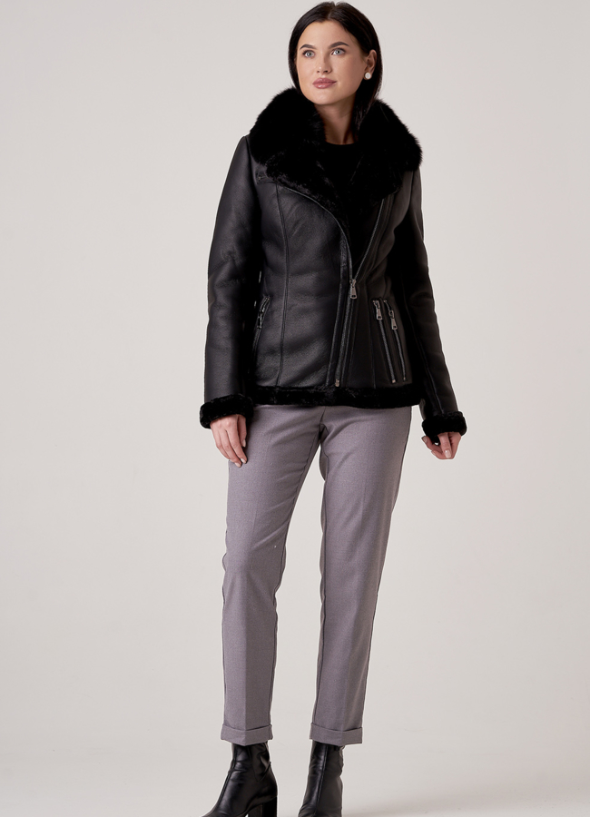 Дубленка черного цвета с воротником из песца модель № 1970-1 меха малина